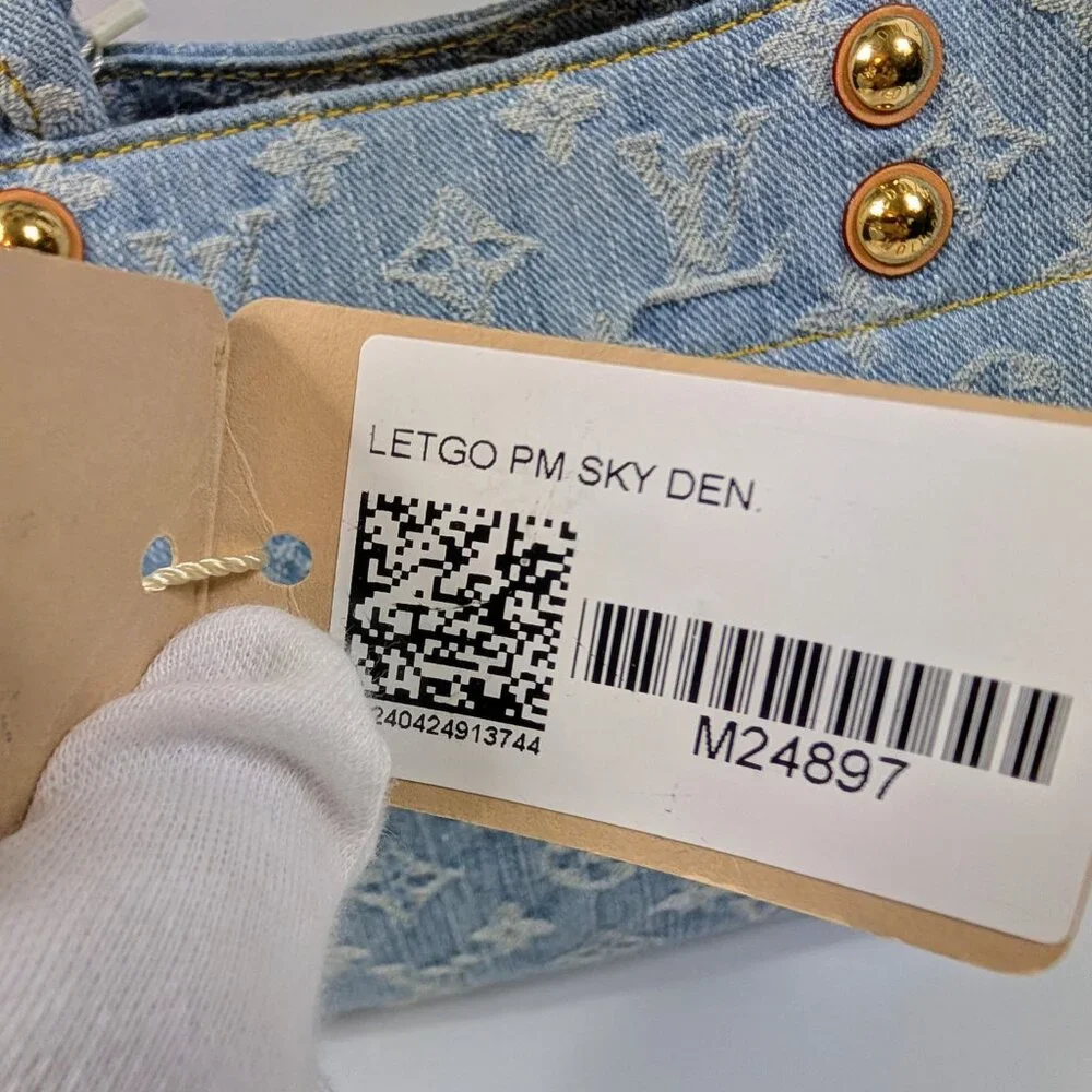 Louis Vuitton "Sky Denim" Jacquard Denim OnTheGo PM Tote Bag - Picture 15 of 15